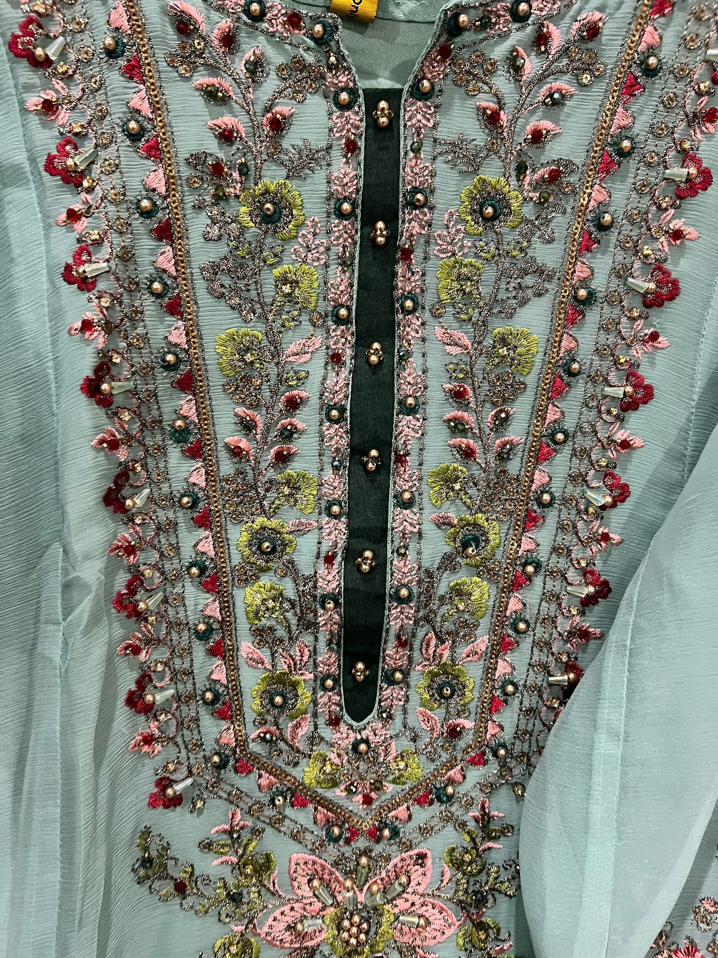 Beautiful women heavy embroidary Pakistani/indian readymade Dress