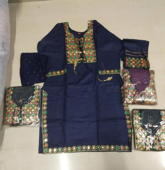Beautiful women heavy embroidary Pakistani/indian Readymade dress