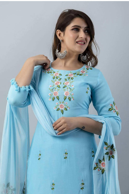 Beautiful women heavy embroidary Pakistani/indian readymade dress