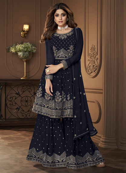 Beautiful women heavy embroidary Pakistani/indian readymade dress