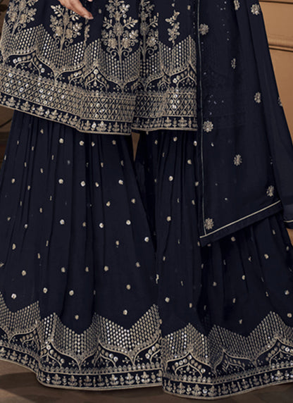 Beautiful women heavy embroidary Pakistani/indian readymade dress