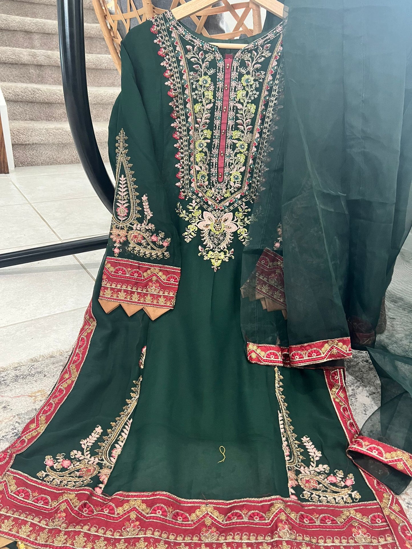 Beautiful women heavy embroidary Pakistani/indian readymade dress