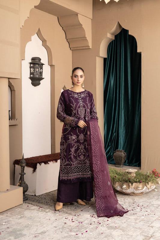 Beautiful women heavy embroidary Pakistani/indian Readymade Dress
