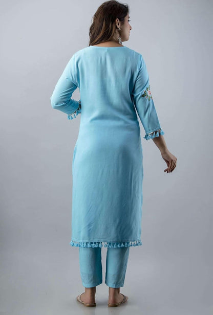 Beautiful women heavy embroidary Pakistani/indian readymade dress