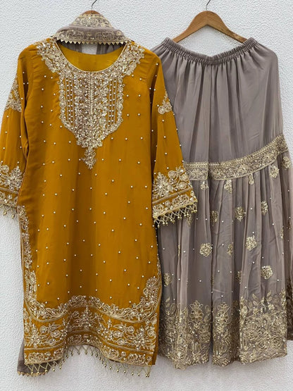 Beautiful women heavy embroidary Pakistani/indian readymade dress